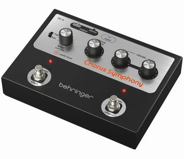 Behringer Chorus Symphony edestä