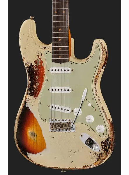 Fender 61 Strat SHR Aged V White 3TSB, yksityiskohta 4
