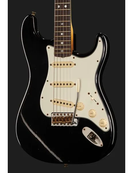 Fender 65 Strat BLK Journeyman Relic, yksityiskohta 4