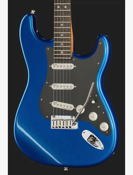 Fender Am Ultra II Strat EB NBL, yksityiskohta 4