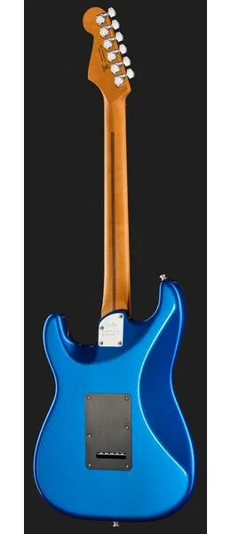 Fender Am Ultra II Strat HSS EB NBL, yksityiskohta 3