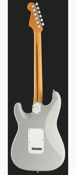Fender Am Ultra II Strat MN AVL, yksityiskohta 3