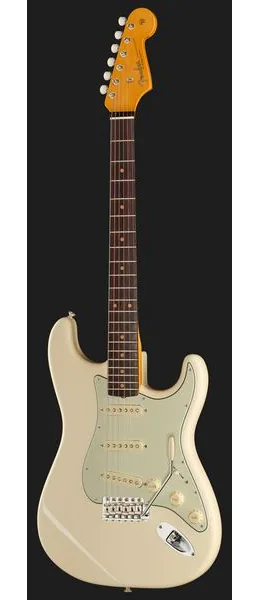 Fender AV II 61 STRAT RW OWT, yksityiskohta 2