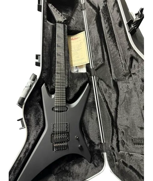 Jackson Warrior USA Blackout edestä