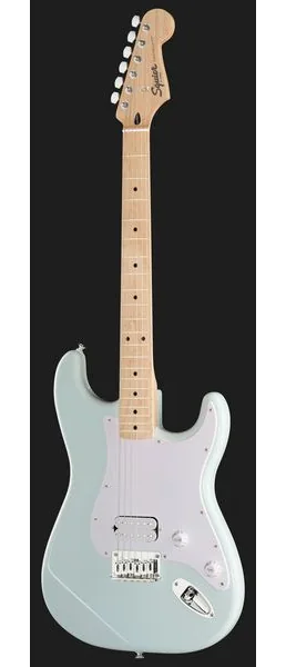 Squier Sonic Strat HT H MN SNB, yksityiskohta 2