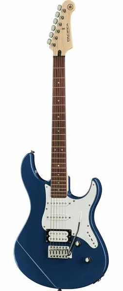 Yamaha Pacifica 112V UBL RL edestä