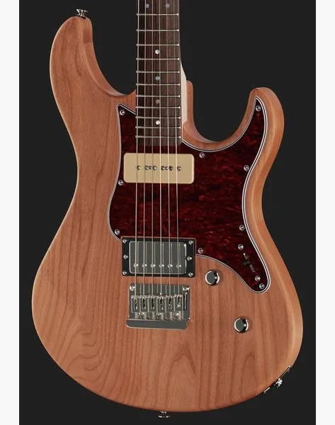 Yamaha Pacifica 311H YNS, yksityiskohta 4